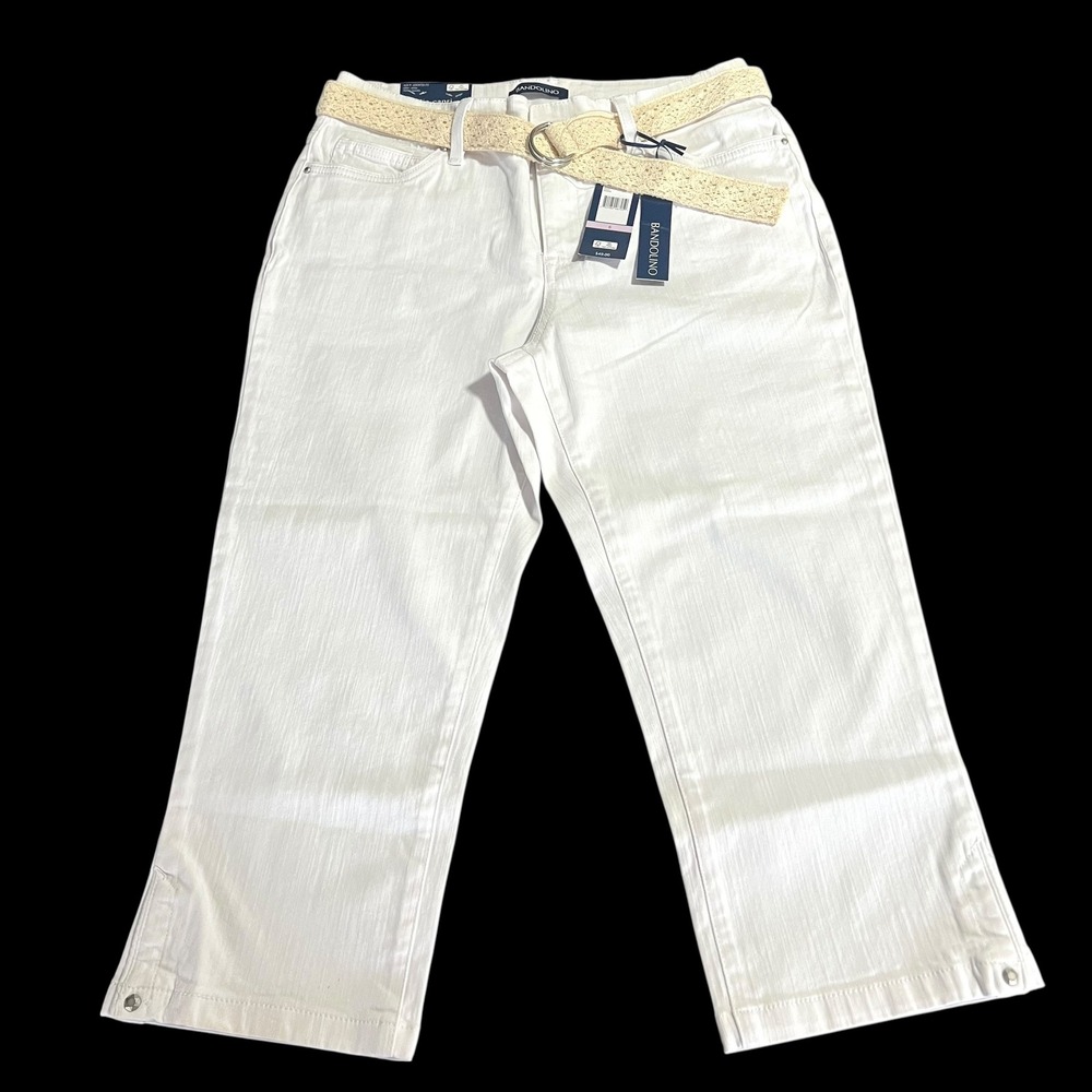 Bandolino Mandie Capri White Jeans Size‎ 6 With Belt Flawless Stretch